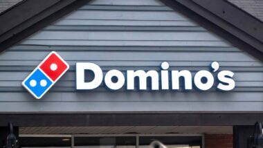 Close up of Domino's signage, representing the Domino's class action.