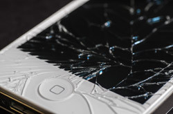 iPhone 4 broken glass