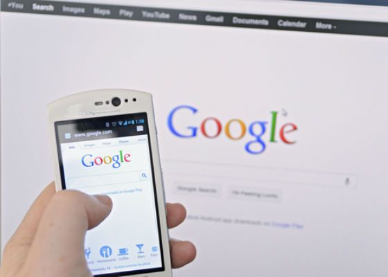 google search tool available on computer and smartphone