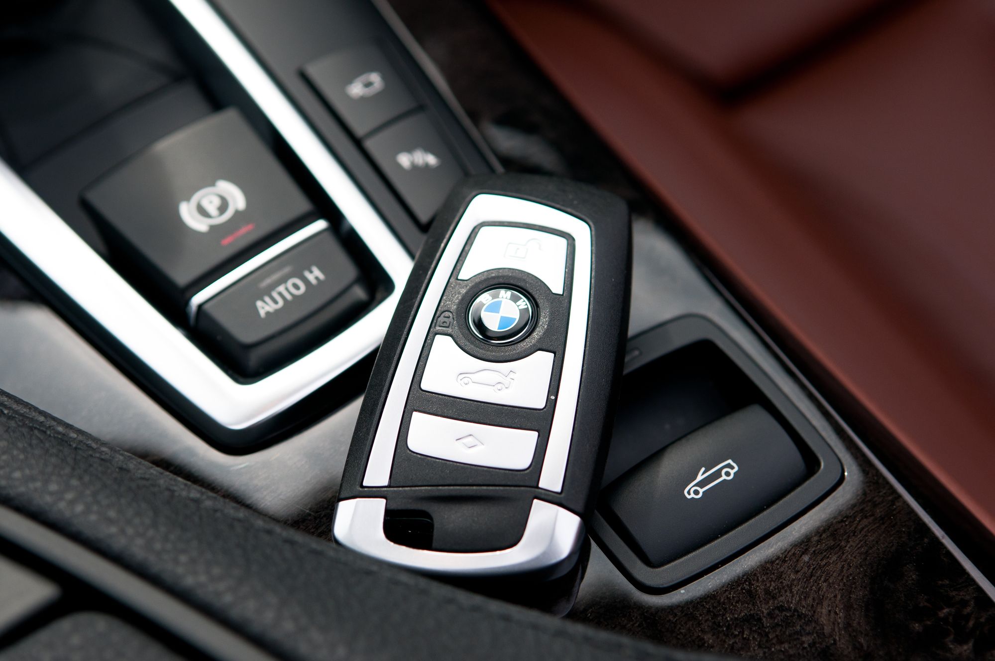 BMW keyless, the newest bmw car key. multi function, open door, open trunk door, start car.