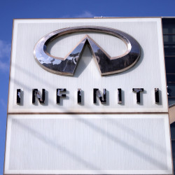 Infiniti dealership logo stand