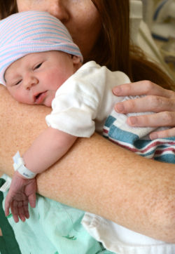 newborn-baby-blindness