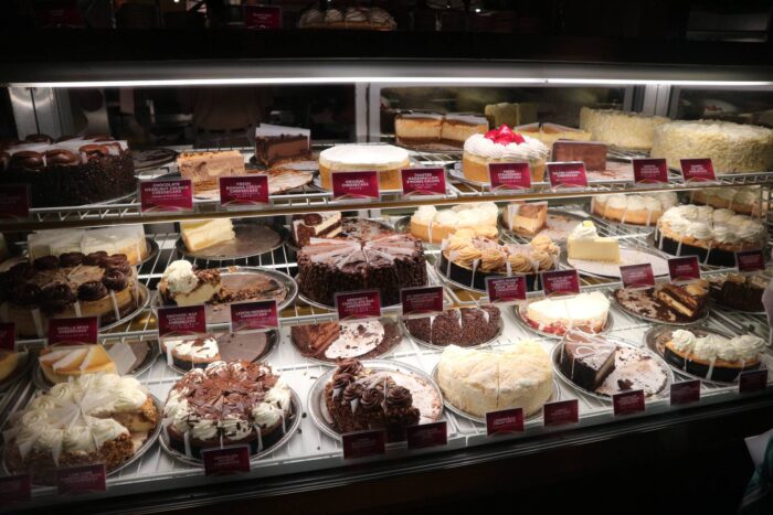 Cheesecake factory facta class action lawsuit