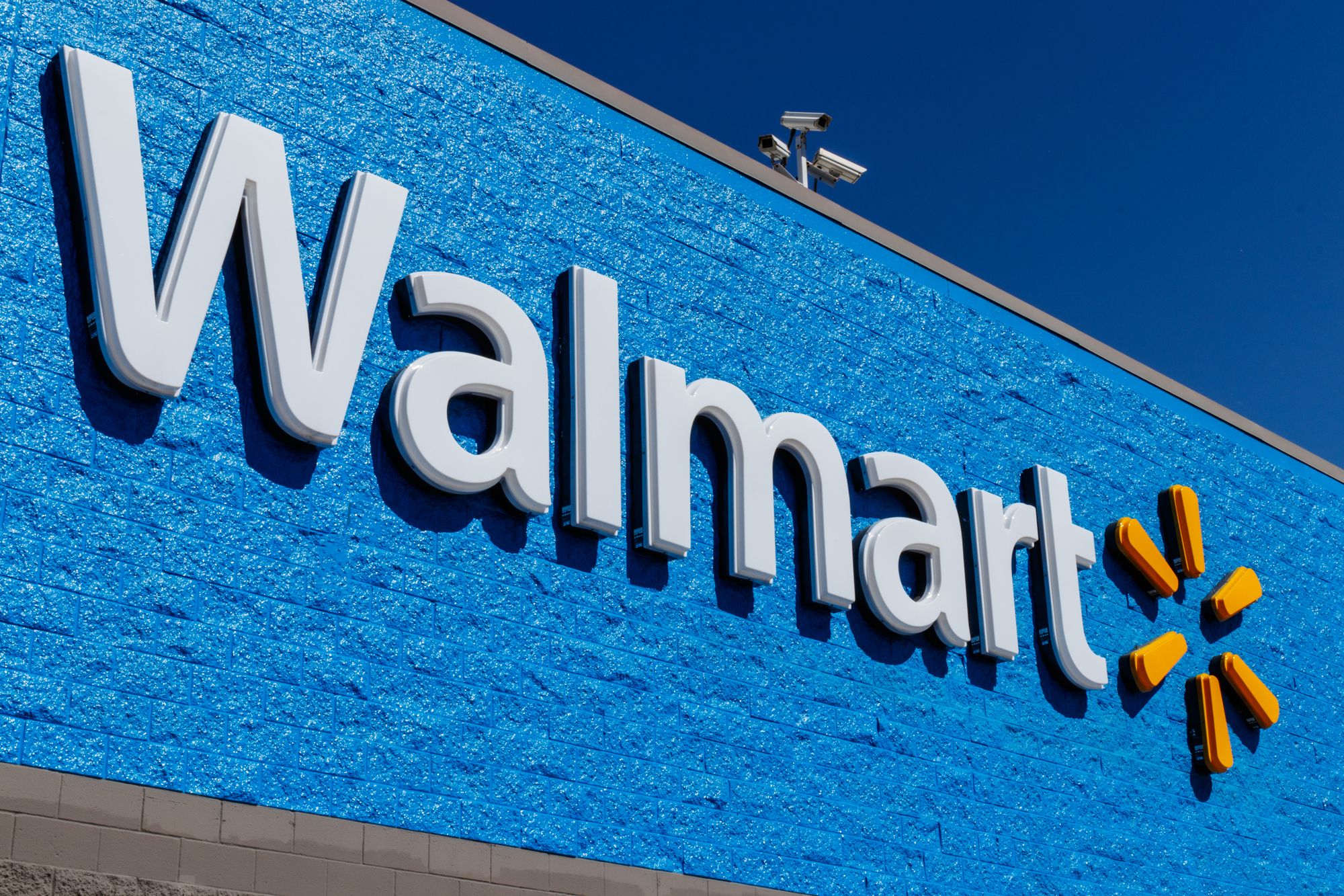 Walmart markets and sells Onn power banks