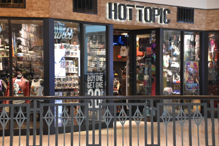 hot topic store