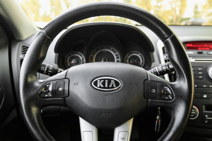 kia airbag in steering wheel