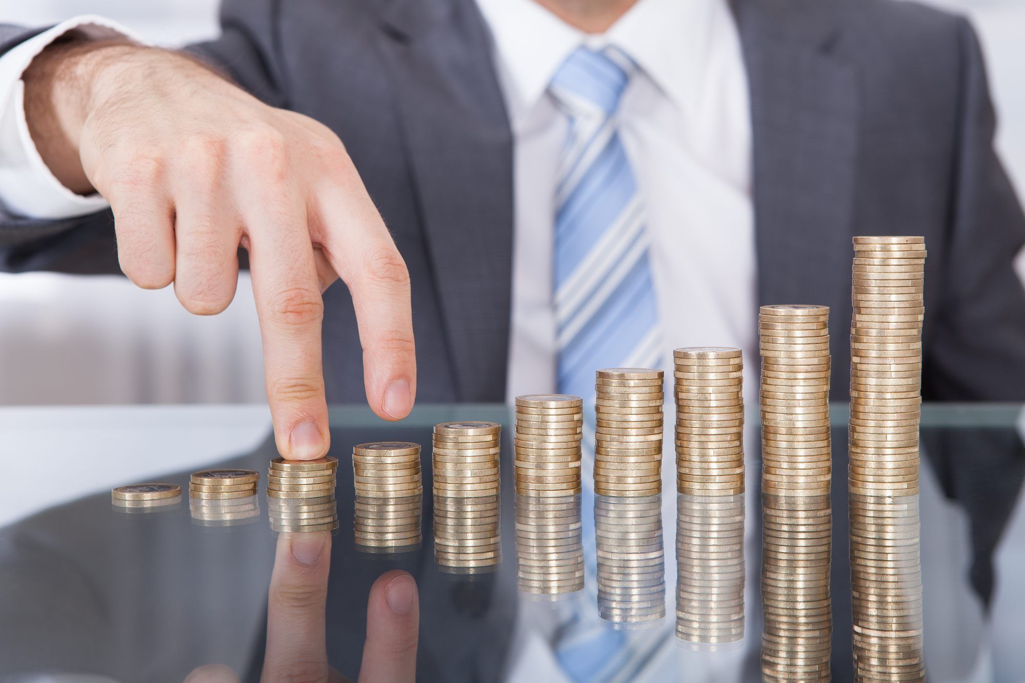 Do Salaried Employees Get Paid Overtime in California?