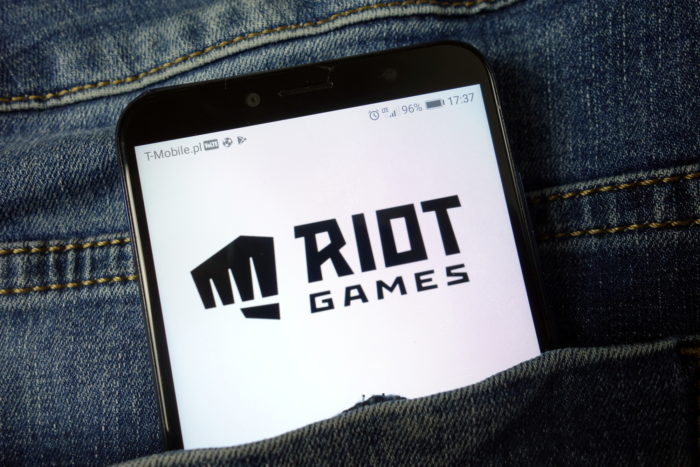 riot games app on phone
