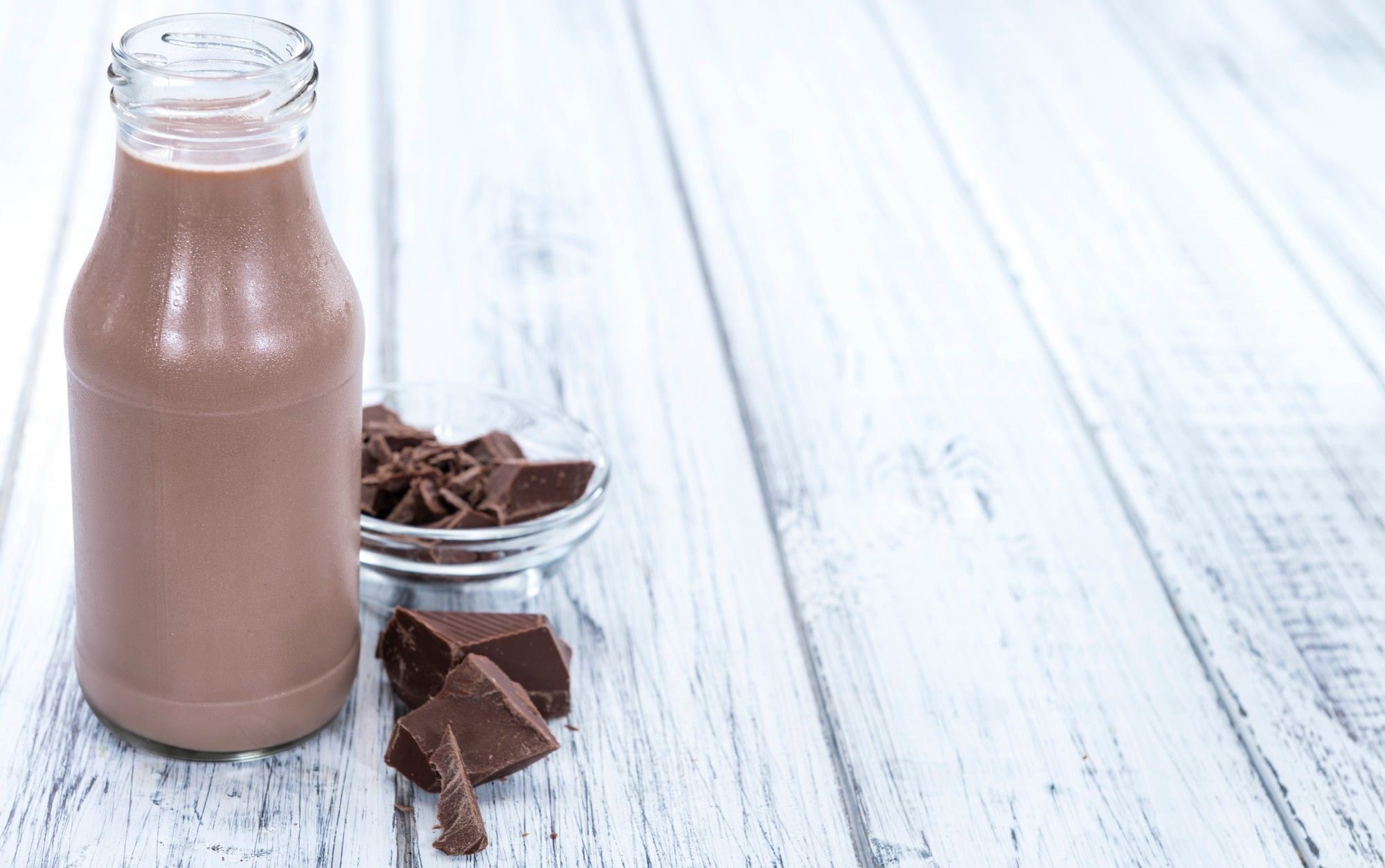 Nestle Nesquik chocolate milk allegedly contains undisclosed artificial flavors.