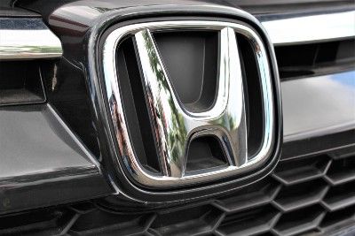 Honda emblem on car grille - Honda vehicles