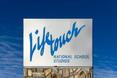 Lifetouch National School Studios sign - Lifetouch photos