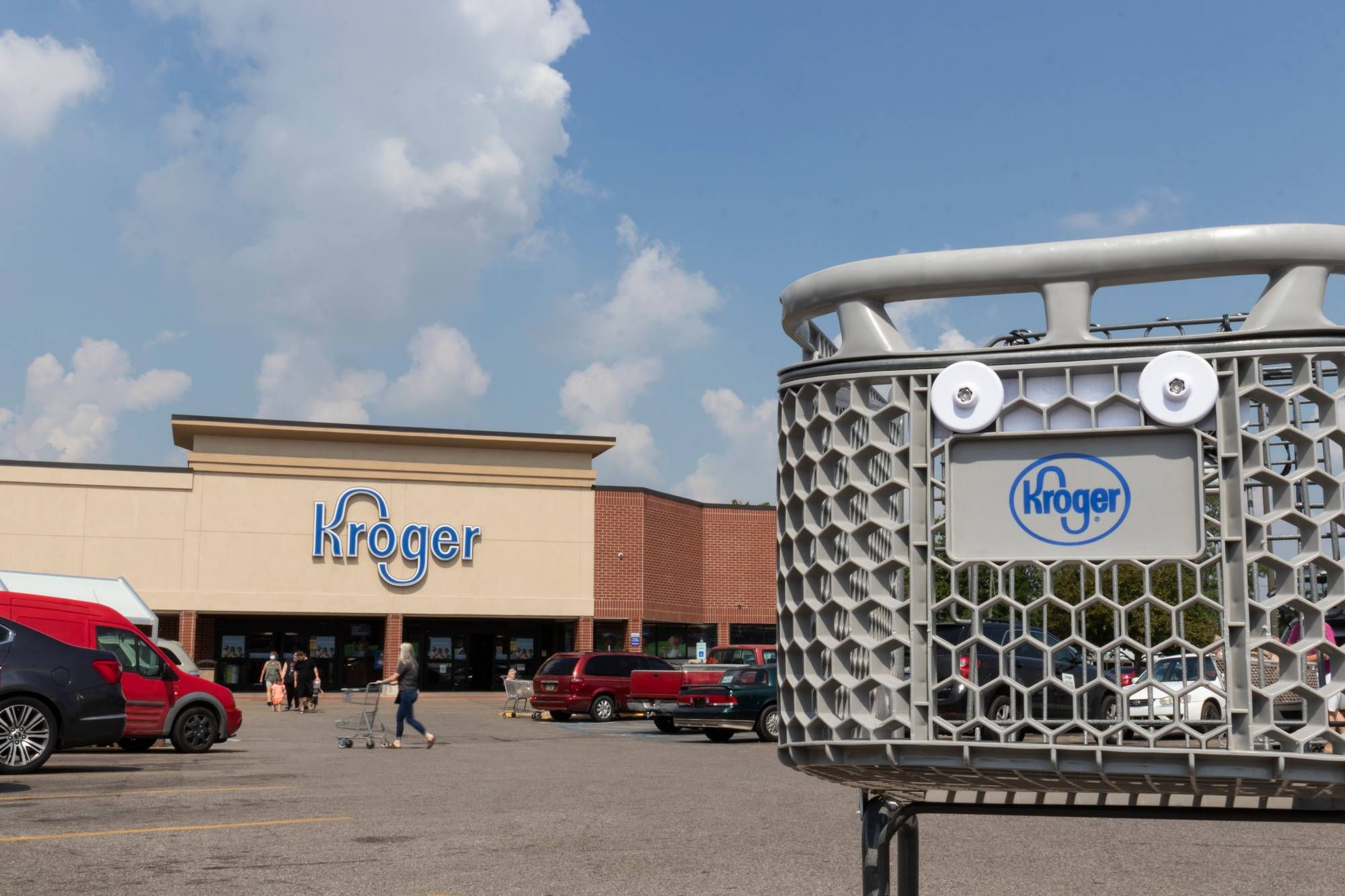 Kroger stores reportedly violate privacy law with their security systems.