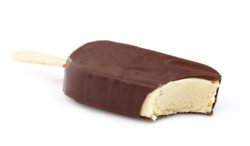 Haagen Dazs ice cream bars may be mislabeled as mil-chocolate-dipped.