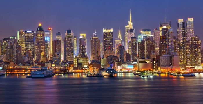 new york manhattan skyline at night