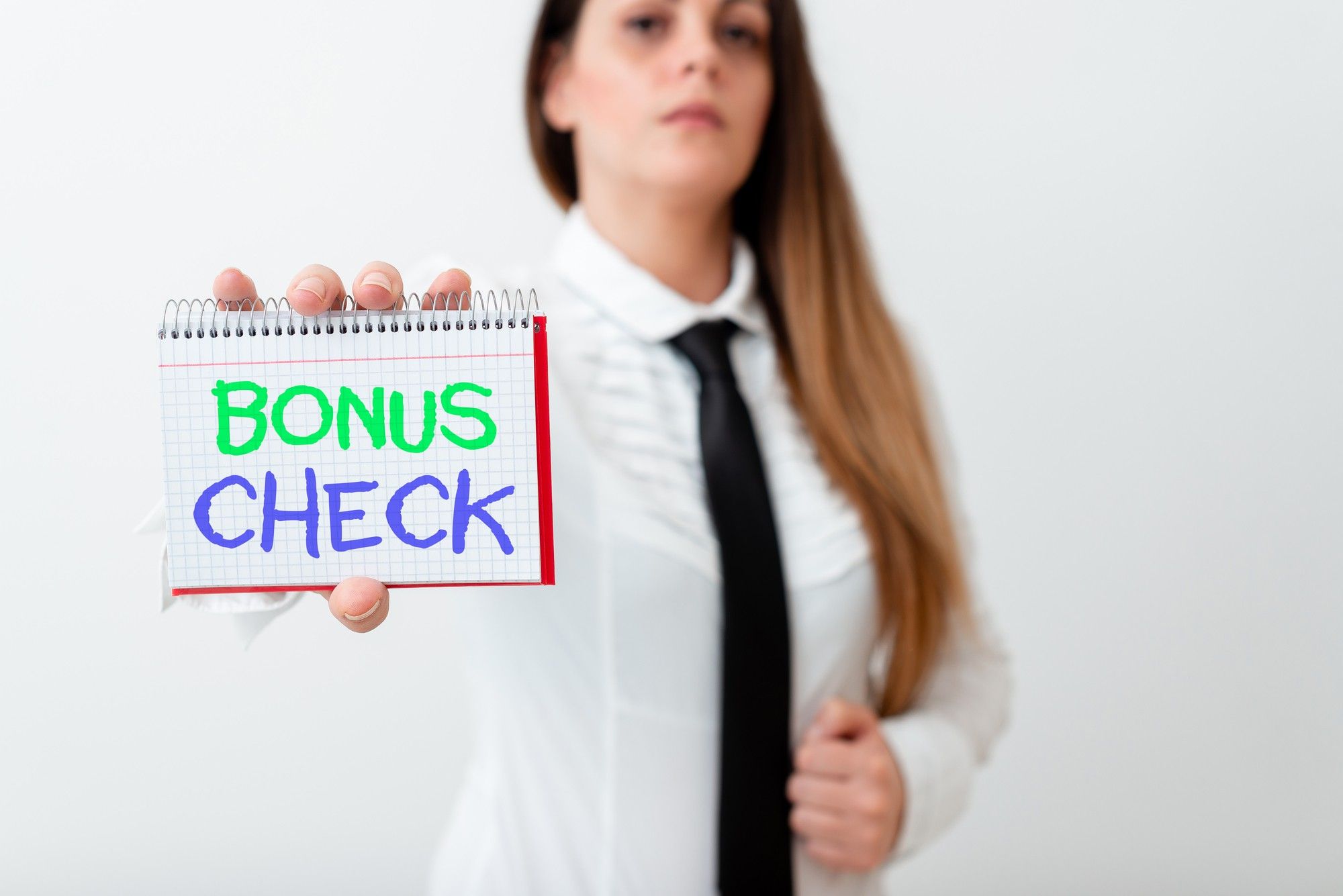 What Hourly Workers Need to Know About That Incentive Bonus