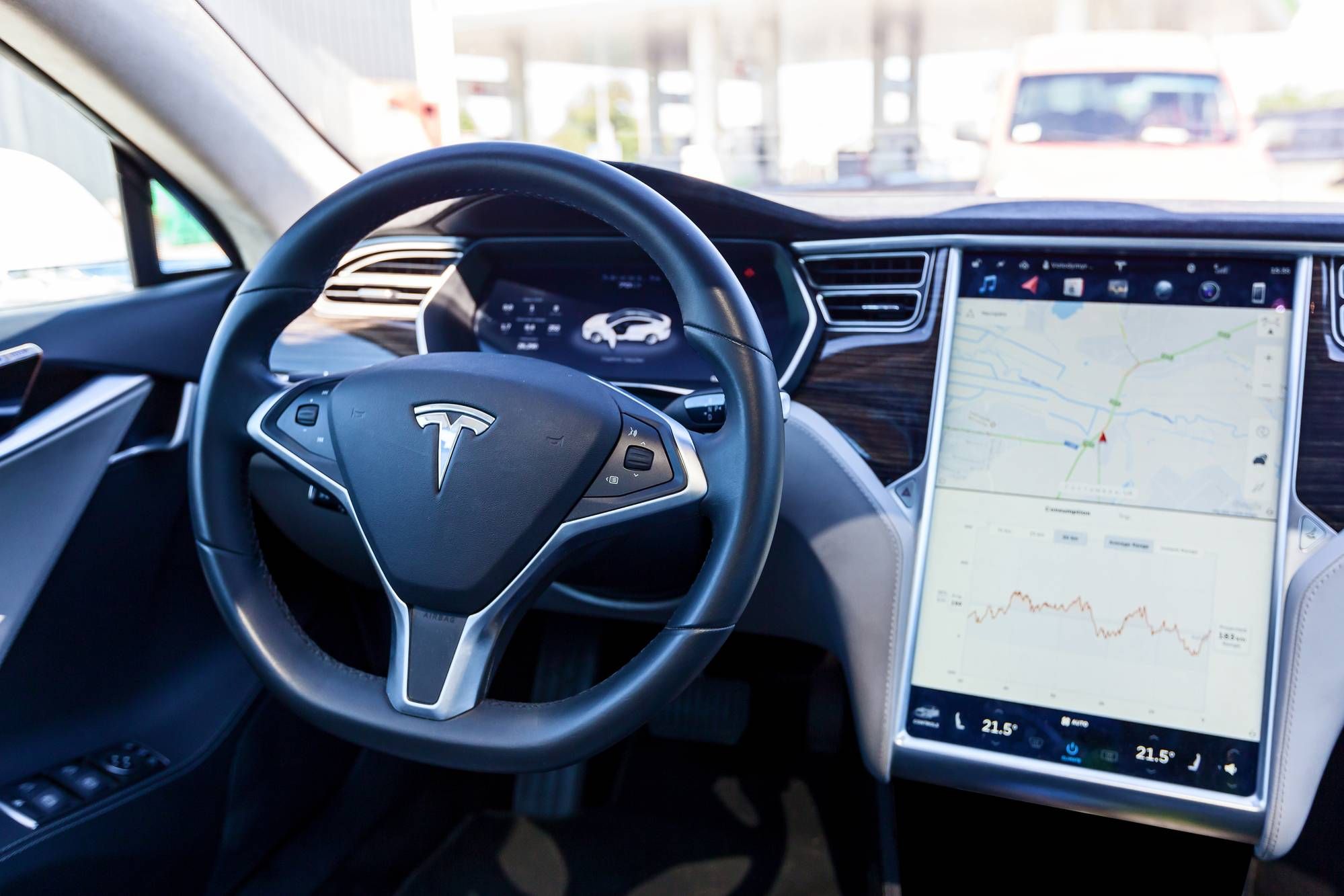 A recall has been ordered for defective Tesla touch screens 