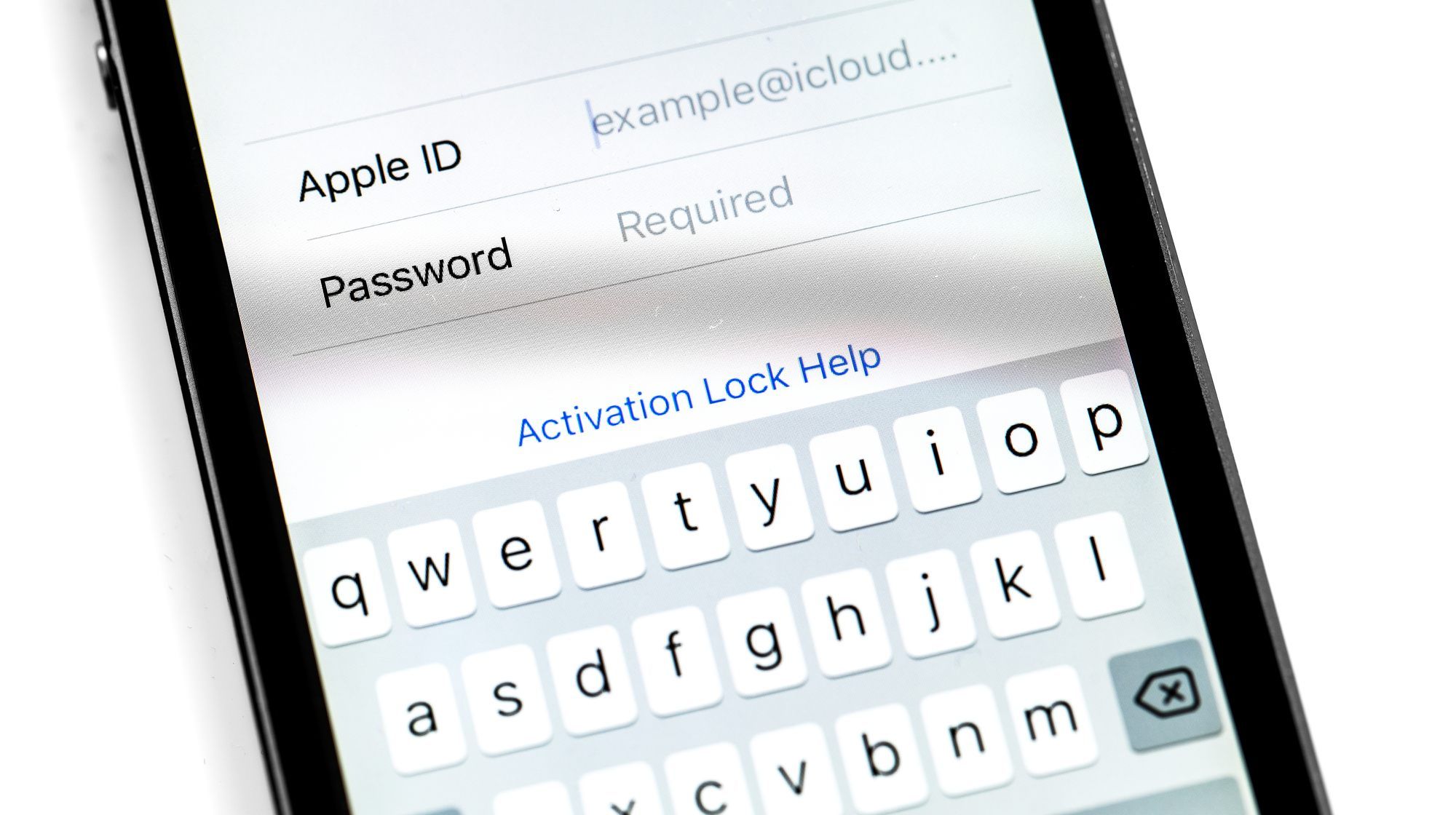 Apple facing a class action lawsuit over deleting users' apple ID accounts.