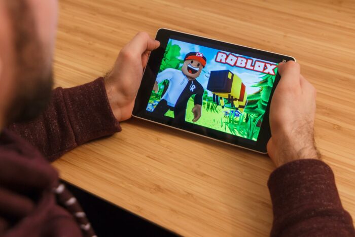 Roblox has designed a sneaky content deleting scheme, a class action lawsuit claims.