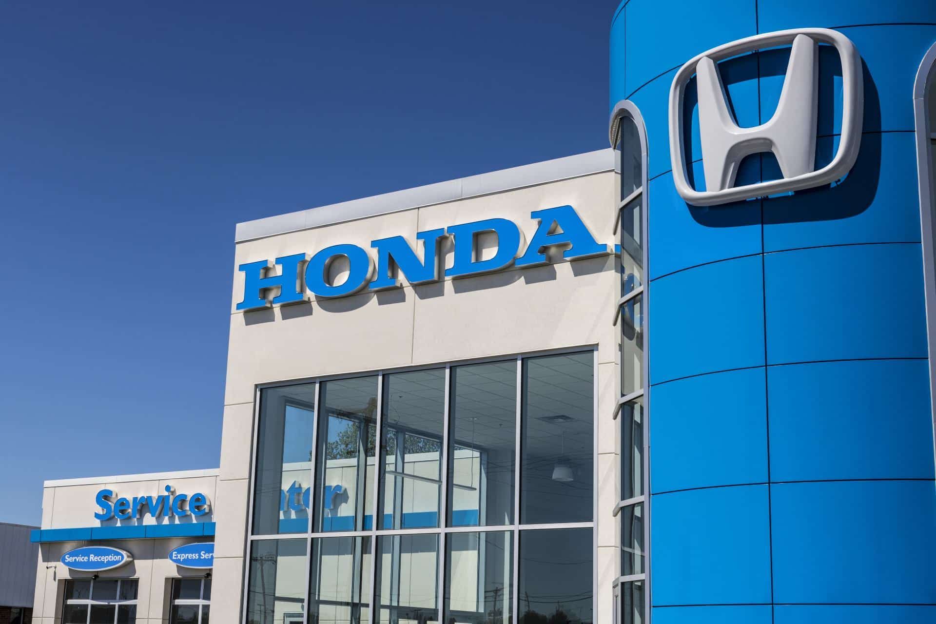 Car Dealership Hendrick Honda Harasses Consumers, Invades Privacy With