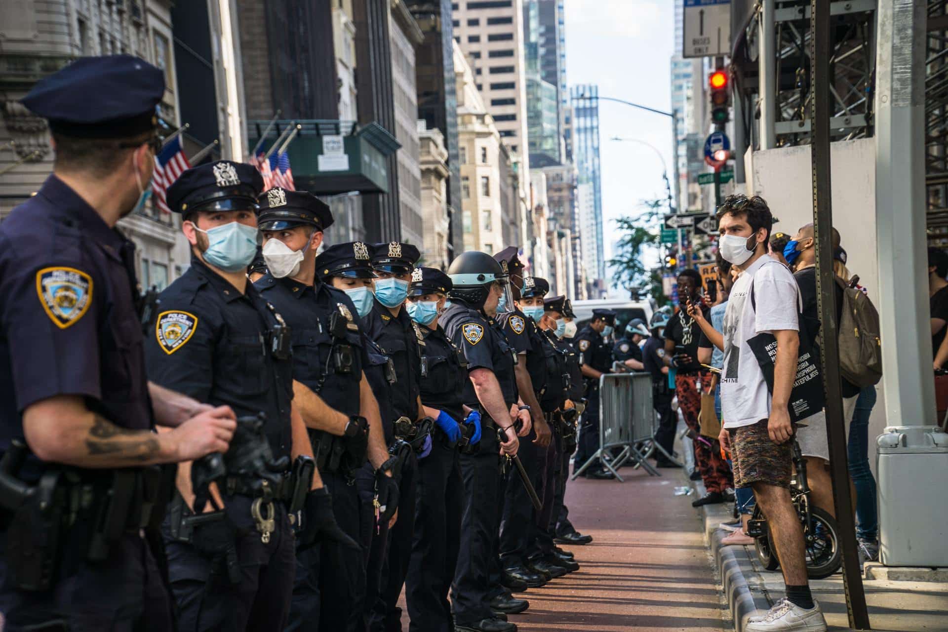 Two New York Lawmakers Sue NYPD, Saying Officers Beat Them With Their ...