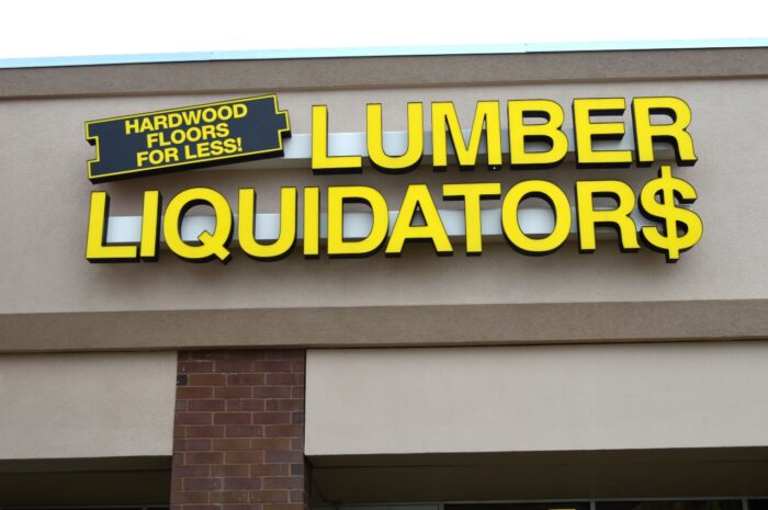 Lumber Liquidators overtime pay