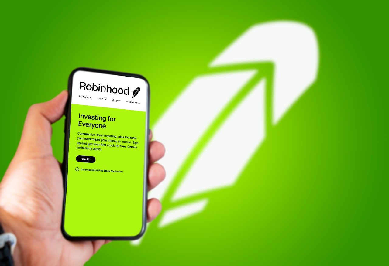 EXCLUSIVE Robinhood failed to disclose certain trade executions to