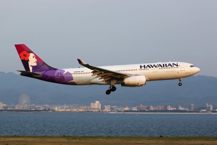 A Hawaiian Airlines Airbus