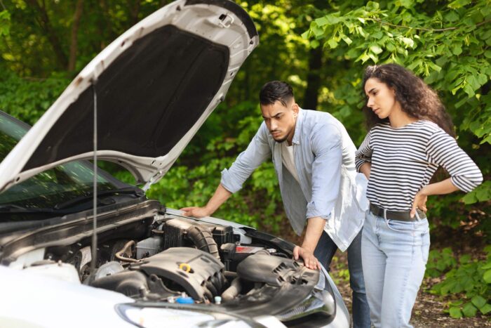 Couple having engine problems