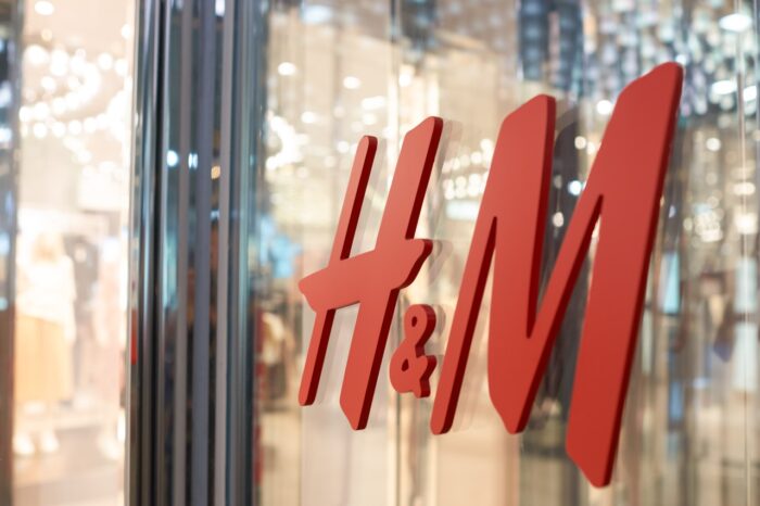 lose up shot of H&M logo.