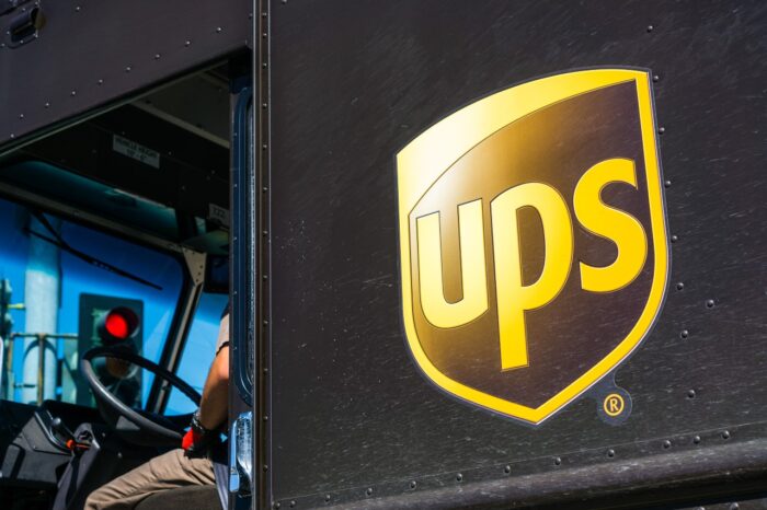 lose up of UPS logo printed on a delivery truck