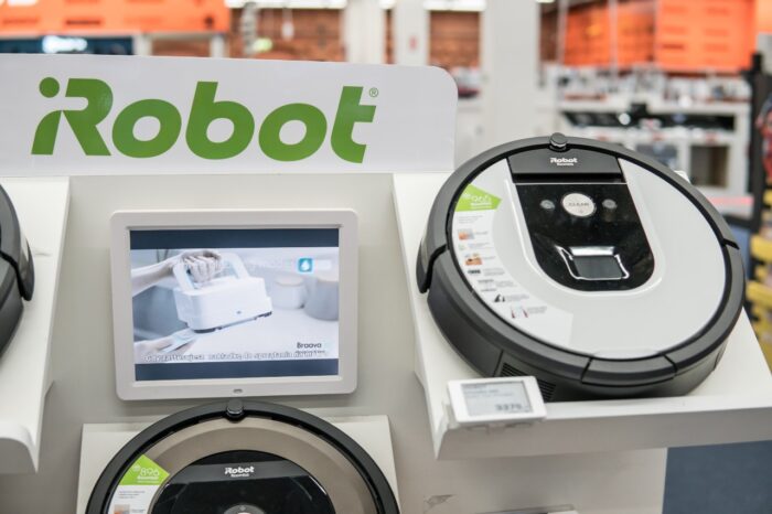 Held og lykke Konkret Kan ikke lide iRobot Class Action Claims Company Profits From Defective Roomba Vacuums -  Top Class Actions