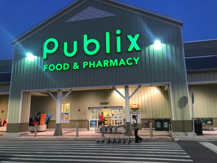 Publix food & pharmacy,