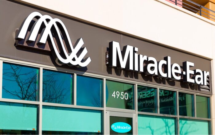 Miracle-Ear retail store exterior and sign, Miracle-Ear settlement