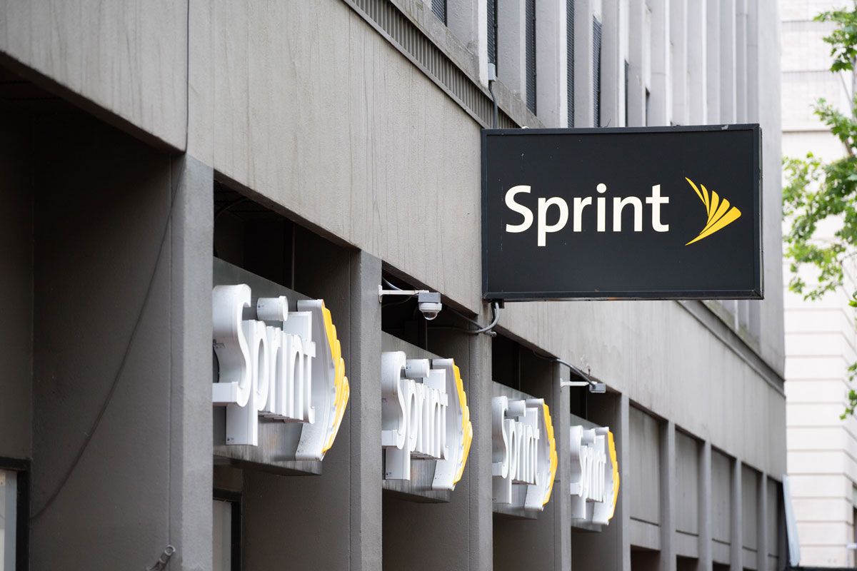 Sprint settles investor class action over subscriber growth for $3.75M - Top  Class Actions