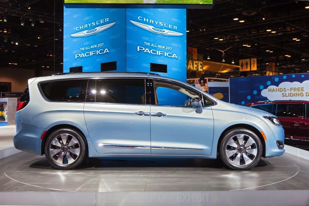 Chrysler pacifica stalling while sales driving