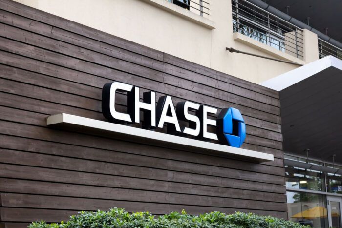 A store front sign for the bank known as Chase.