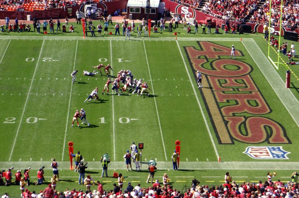 49ers vs Patriots - In motion during a play at Candlestick Stadium.