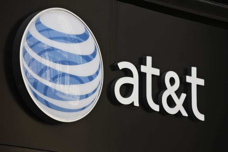 AT&T class action alleges carrier conducts baitandswitch upgrade