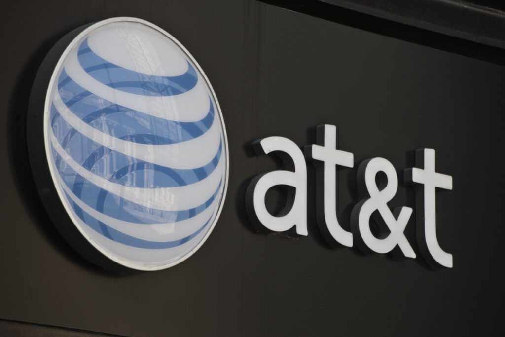 AT&T logo and sign on building, representing the AT&T data breach.