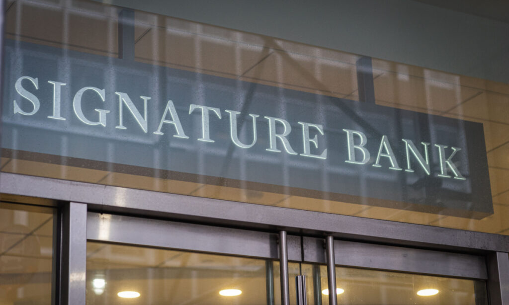 Signature Bank sign outside branch