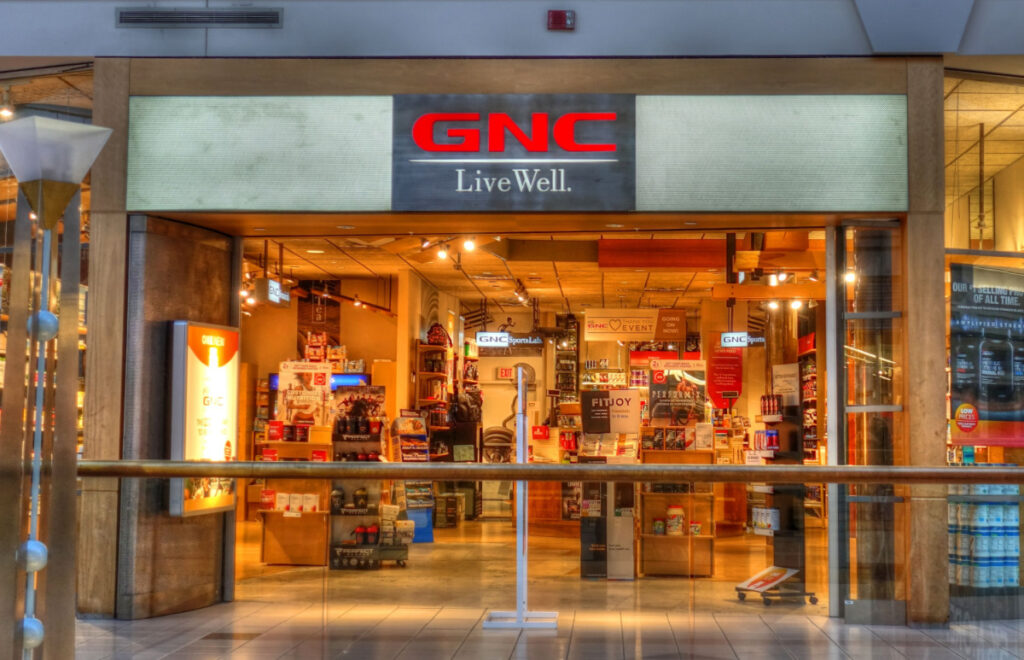 GNC store front in mall, representing the Total Lean Lean Bars class action.