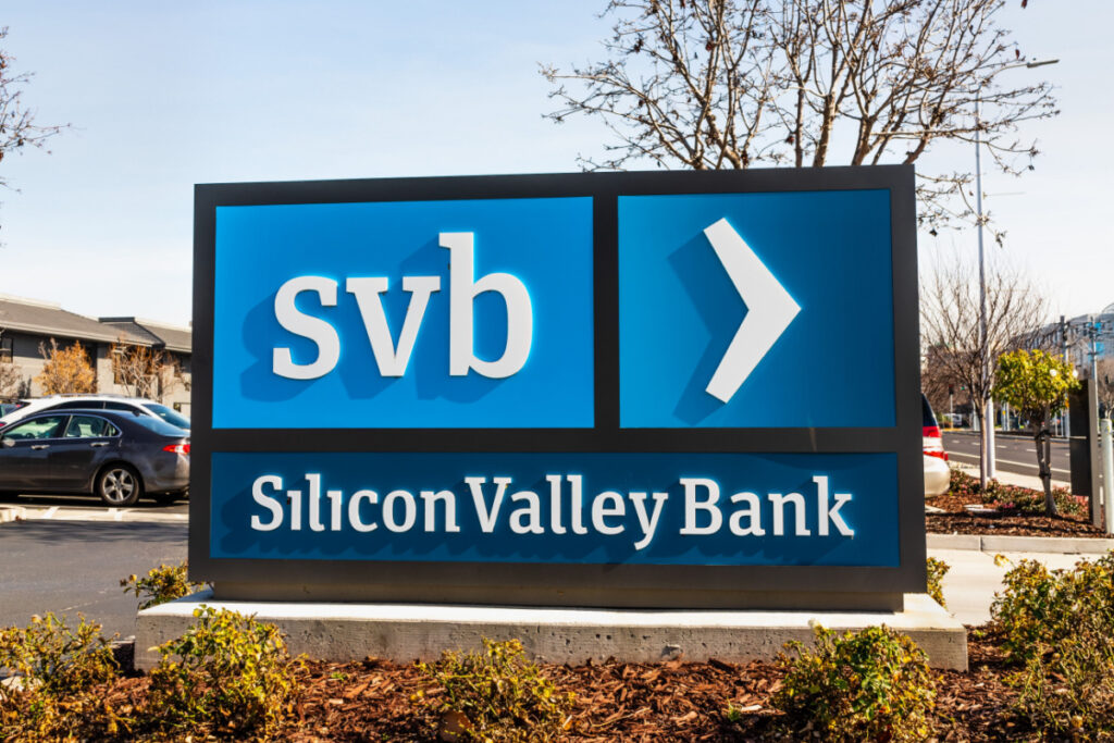 Outside sign for Silicon Valley Bank