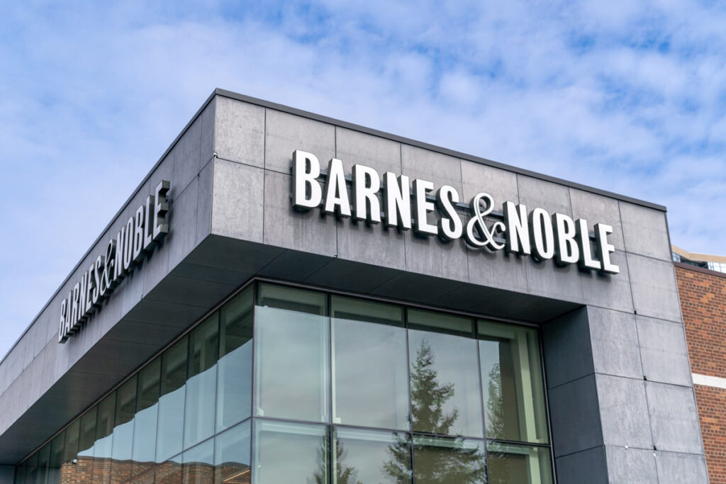 Exterior of a Barnes & Nobles location, representing the Barnes & Noble FCRA class action settlement.
