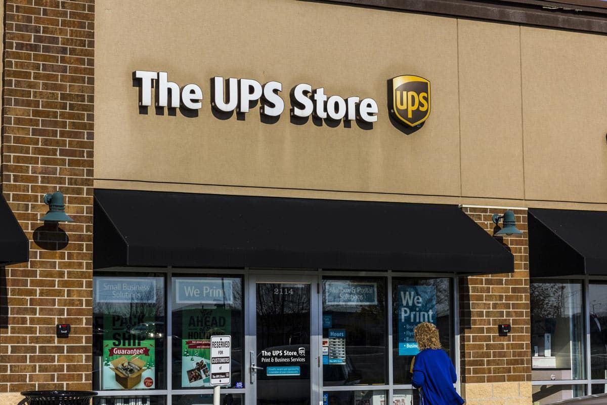 UPS lawsuit claims consumers paid for insurance but did not receive