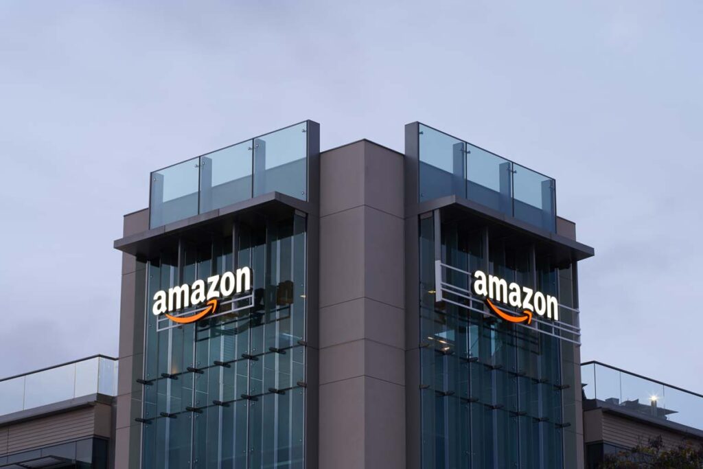 Judge temporarily blocks gov't from sharing documents following Amazon