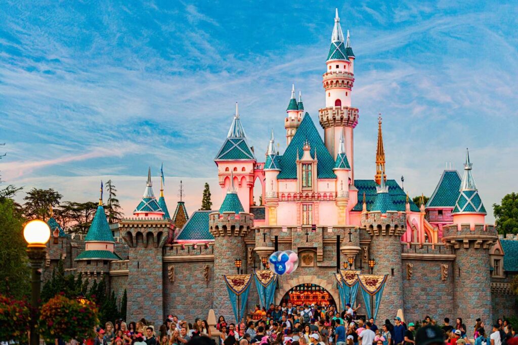 Disneyland castle, representing the Disney Magic Key settlement.