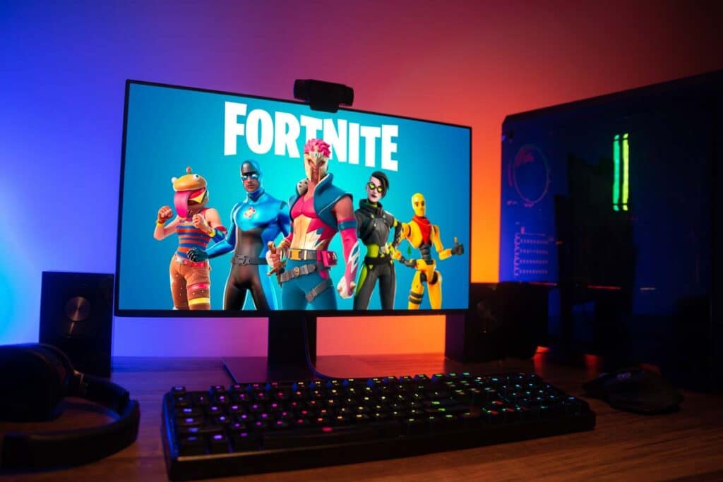 Jeu Fortnite affiché sur un ordinateur PC, représentant les remboursements FTC Fortnite.