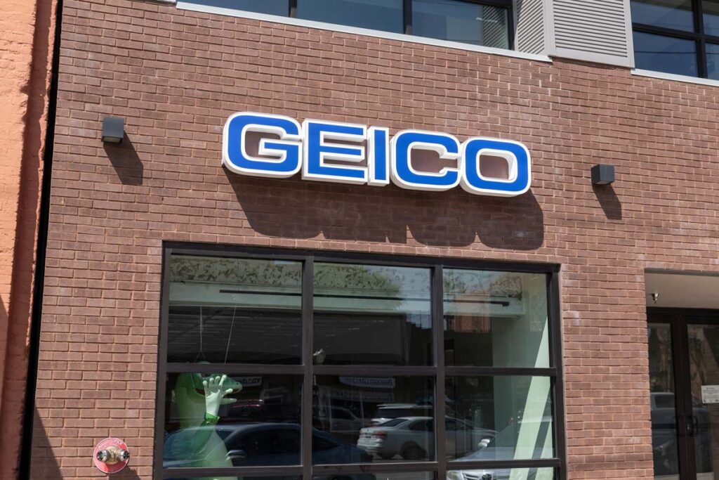 Geico class action alleges company fails to pay workers for preshift duties