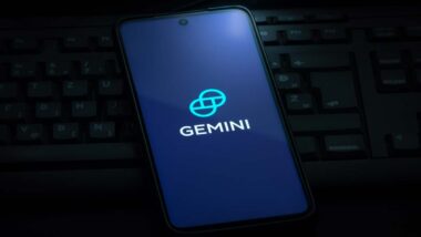 Close up of Gemini logo displayed on a smartphone screen, representing the Gemini crypto fraud lawsuit.