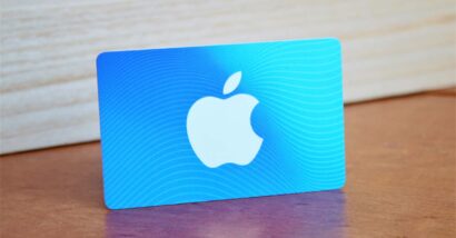 Close up of an Apple gift card, representing the Apple gift cards settlement.